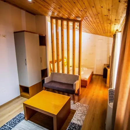 酒店 Restorant Delisia